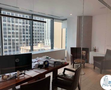 חדר מנהלים של משרד להשכרה במגדל ספיר מתחם הבורסה רמת גן