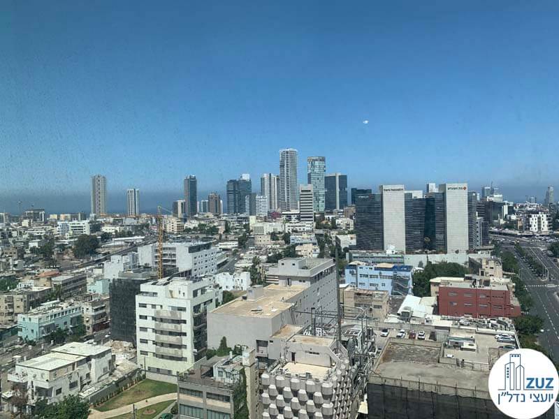 נוף לים מחלון של משרד להשכרה במגדל אלקטרה סיטי תל אביב