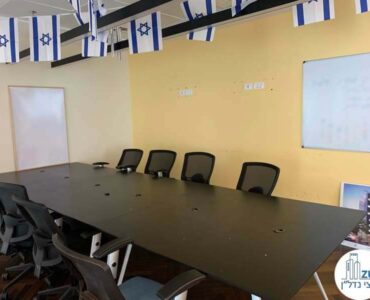 חדר ישיבות של משרד להשכרה במגדל השחר גבעתיים