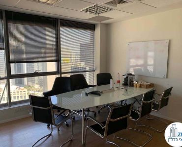 חדר ישיבות של משרד להשכרה במגדל גיבור ספורט מתחם הבורסה רמת גן