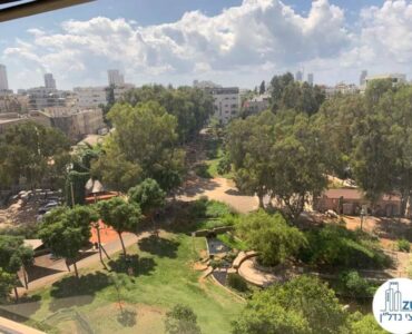 נוף לפארק מחלון של משרד להשכרה במתחם שרונה תל אביב
