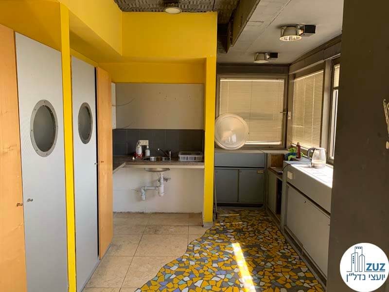 מטבחון של משרד להשכרה במתחם שרונה תל אביב