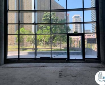 חלון של שטח מסחרי להשכרה במגדל ספיר מתחם הבורסה רמת גן