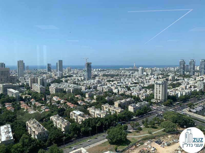 נוף לים מחלון של משרד להשכרה במגדל רסיטל בתל אביב