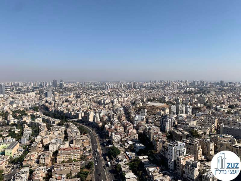 נוף מחלון של משרד להשכרה במגדל הכשרת הישוב במתחם בסר בני ברק