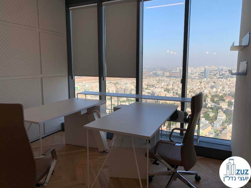 חדר של משרד להשכרה במגדל הכשרת הישוב במתחם בסר בני ברק