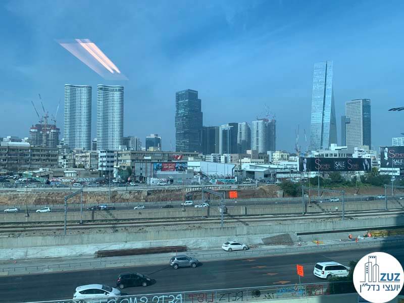 נוף מחלון של משרד להשכרה במגדל טויוטה תל אביב