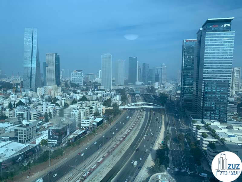נוף מחלון של משרד להשכרה במגדל טויוטה תל אביב