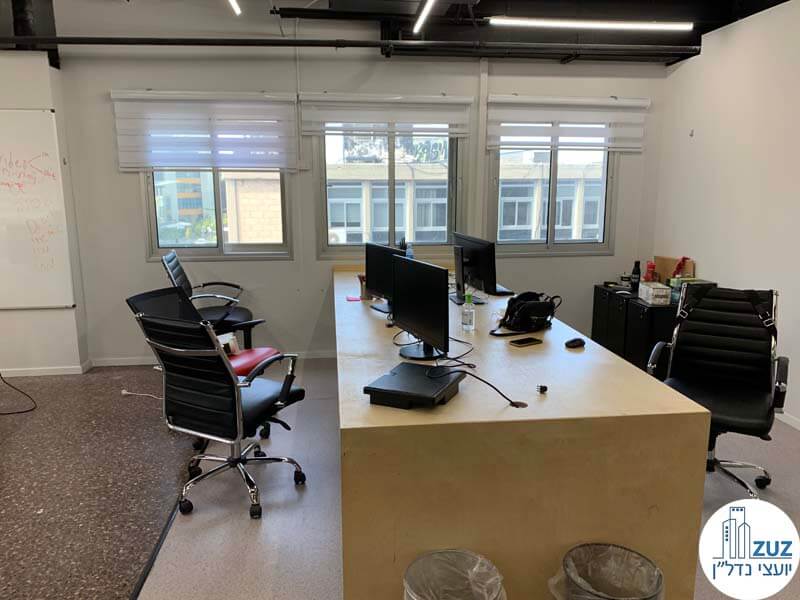 עמדות עבודה של משרד להשכרה במתחם שרונה תל אביב