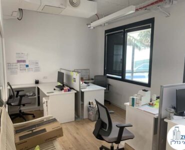 חדר עבודה של משרד להשכרה בסמוך לעזריאלי תל אביב