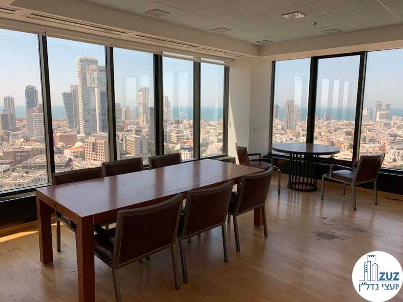 חדר ישיבות של משרד להשכרה בתל אביב במגדל לוינשטיין