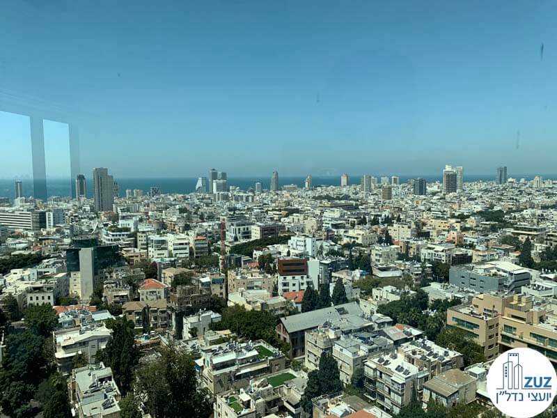 נוף לים מחלון של משרד להשכרה בתל אביב במגדל לוינשטיין