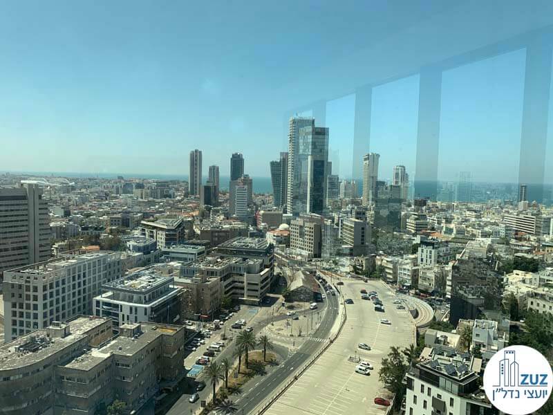 נוף לים מחלון של משרד להשכרה בתל אביב במגדל לוינשטיין