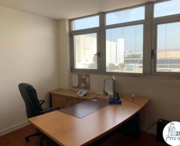 חדר עבודה של משרד להשכרה בכיכר הבימה תל אביב