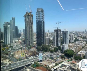 נוף מחלון של לקוח מרוצה מעסקת תיווך במגדל רסיטל תל אביב