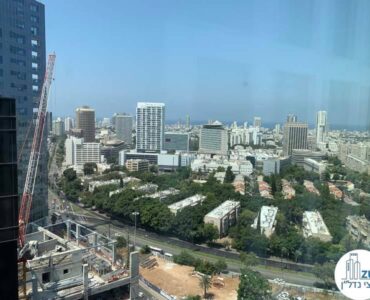 נוף מחלון של משרד להשכרה עם נוף לים במגדל רסיטל תל אביב