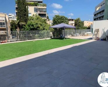 מרפסת של משרד להשכרה עם מרפסת במתחם שרונה תל אביב