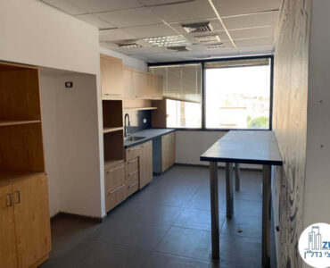 מטבחון של משרד להשכרה בבניין אגיש רבד תל אביב