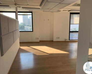 חדר של משרד להשכרה בבניין אגיש רבד תל אביב