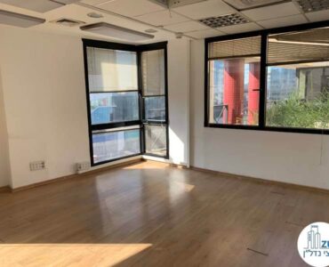 חדר פינתי של משרד להשכרה בבניין אגיש רבד תל אביב