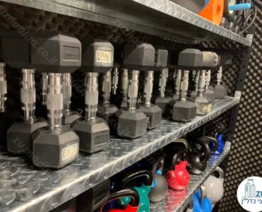 משקולות של סטודיו של לקוח מרוצה בשכונת מונטיפיורי תל אביב