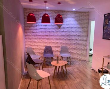 פינת כניסה של סטודיו של לקוח מרוצה בשכונת מונטיפיורי תל אביב