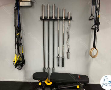 מוט משקולות של סטודיו של לקוח מרוצה בשכונת מונטיפיורי תל אביב