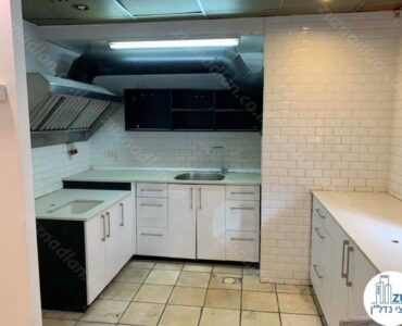 מטבח של בניין עצמאי להשכרה במתחם שרונה תל אביב