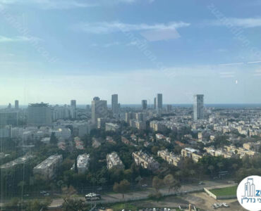נוף מחלון של משרד להשכרה עם נוף לים במגדל רסיטל תל אביב