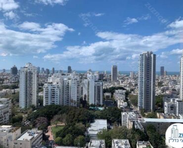 נוף מחלון של משרד להשכרה עם נוף לים במגדל ויצמן תל אביב