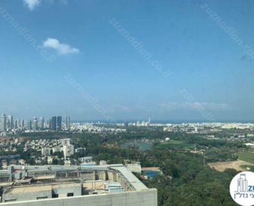 נוף מחלון שטח מעטפת של משרד להשכרה במגדל לייף עם נוף לים