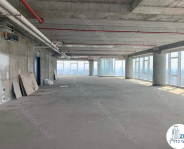 שטח מעטפת של משרד להשכרה במגדל לייף עם נוף לים