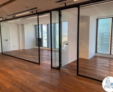 כניסה לחדרים של משרד 370 מר להשכרה במגדל הכשרת הישוב בני ברק