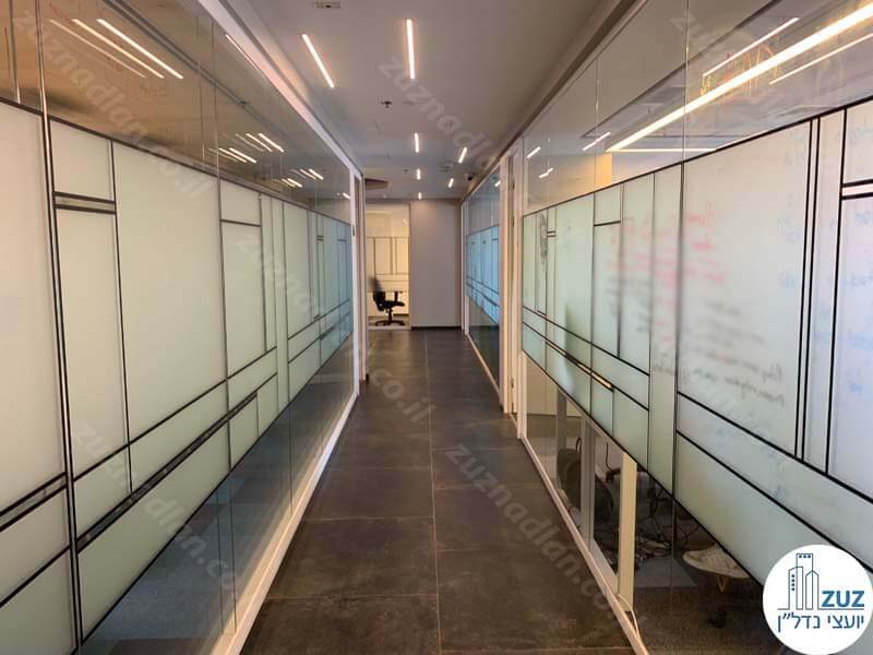 מסדרון של קומה שלמה להשכרה במגדל השחר גבעתיים