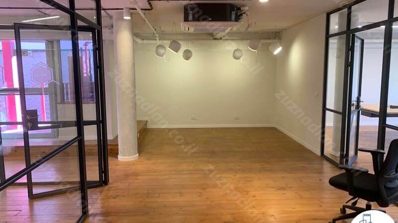 מסדרון של משרד להשכרה 1000 מר בבניין משרדים במתחם רוטשילד תל אביב