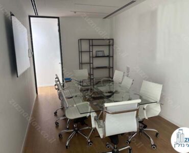 חדר ישיבות של משרד 250 מר להשכרה במגדל מידטאון בתל אביב