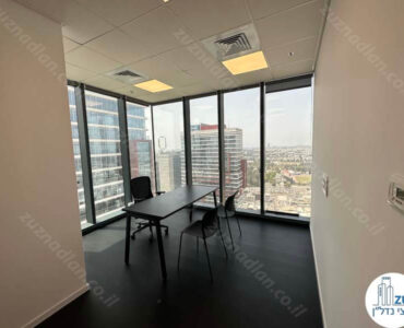 חדר של משרד להשכרה 233 מר במגדל נמרודי מתחם בסר בני ברק