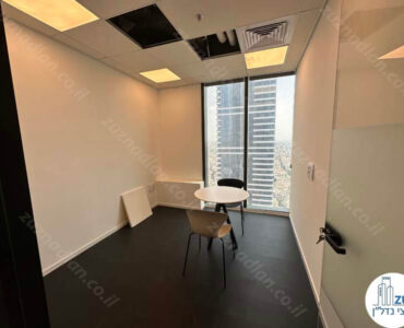 חדר של משרד להשכרה 243 מר במגדל נמרודי בני ברק
