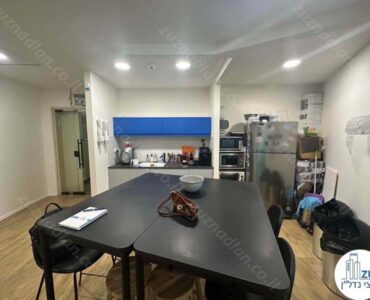 מטבחון של משרד להשכרה במגדל פז 2 מתחם הבורסה רמת גן