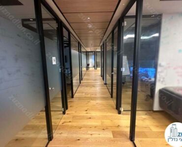 מסדרון של משרד להשכרה 274 מר במגדל WE תל אביב