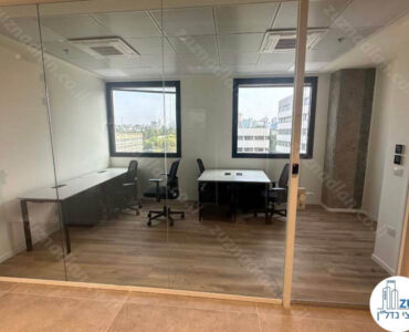 חדר של משרד חדש להשכרה 550 מר בבניין משרדים בציר יגאל אלון בתל אביב