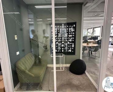 חדר קטן של משרד להשכרה להייטק 237 מר במתחם רוטשילד בתל אביב