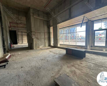 שטח מעטפת של שטח מסחרי להשכרה במגדל השחר בגבעתיים