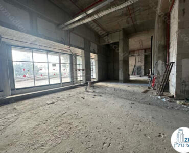 שטח מעטפת של שטח מסחרי להשכרה במגדל השחר בגבעתיים