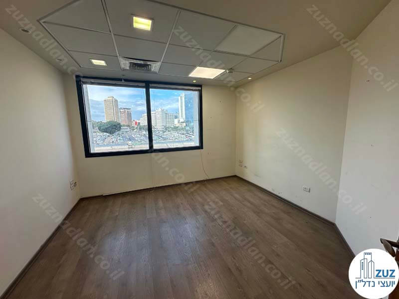 חדר של משרד להשכרה לעורכי דין בבית אגיש רבד בתל אביב