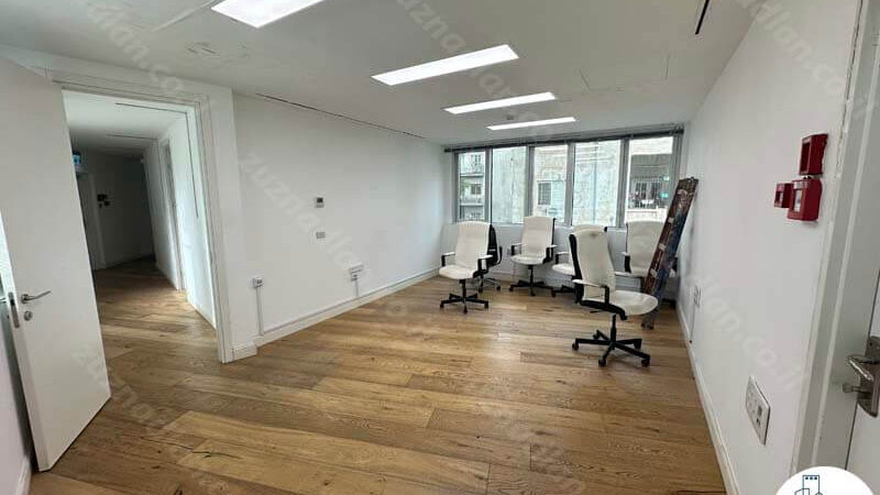 חדר ישיבות של משרד 160 מר מחולק לחדרים בבית מוזס בתל אביב