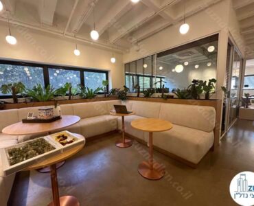 פינת ישיבה של משרד להשכרה 278 מר להייטק במגדלי שקל תל אביב