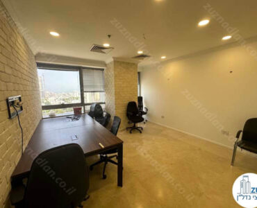 חדר של משרד להשכרה 339 מר במגדל גיבור במתחם הבורסה רמת גן