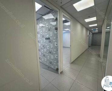 מסדרון של משרד 372 מר במגדלי אלון תל אביב