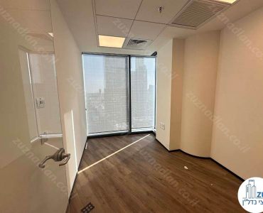 חדר של משרד קטן להשכרה במגדל ספיר רמת גן